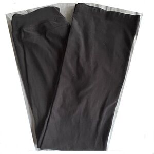 Body Shaping Black Athletic pants.